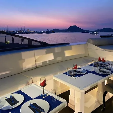 Yalikavak Matilda Mega Yacth Båthotell Bodrum