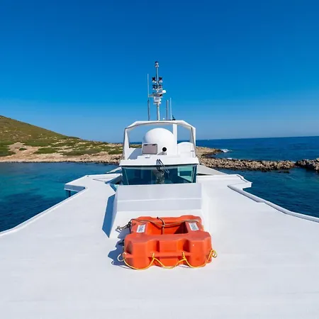 Yalikavak Matilda Mega Yacth Πλωτό κατάλυμα