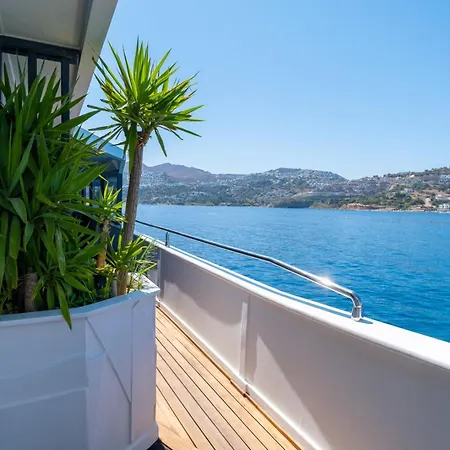 Botel Yalikavak Matilda Mega Yacth