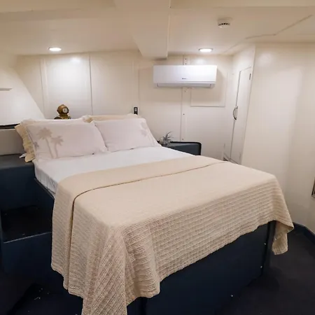 Botel Yalikavak Matilda Mega Yacth Bodrum